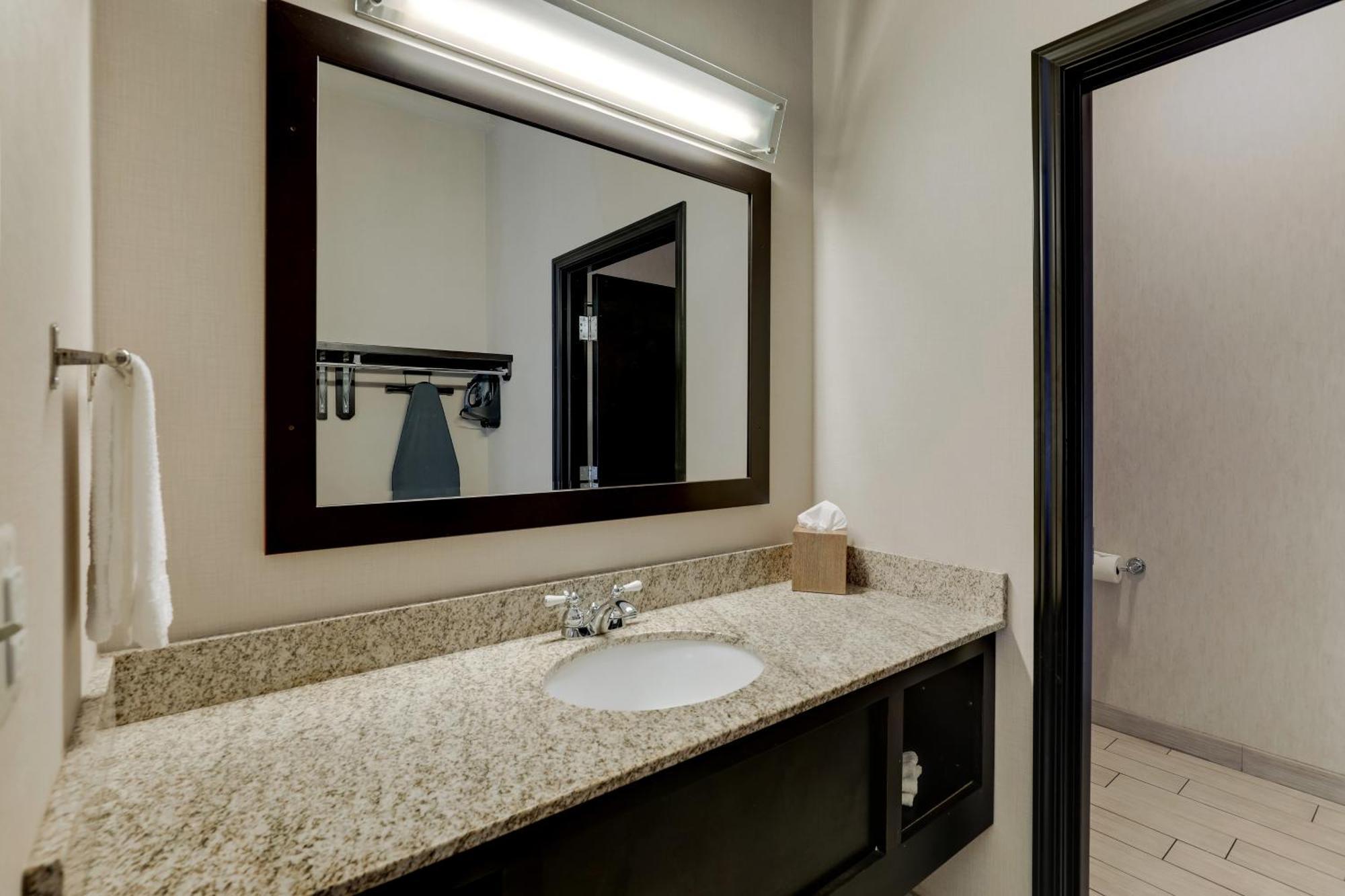 Stoney Creek Hotel Kansas City - 独立城 外观 照片